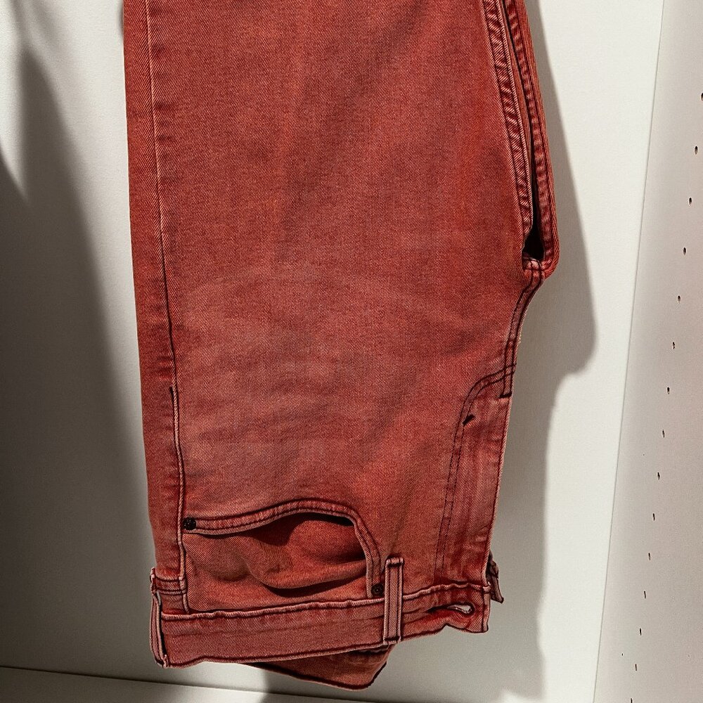 502 Rust Levis 34x34